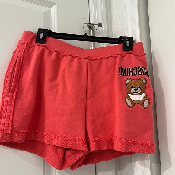 Moschino short set. - Picture 2 of 6